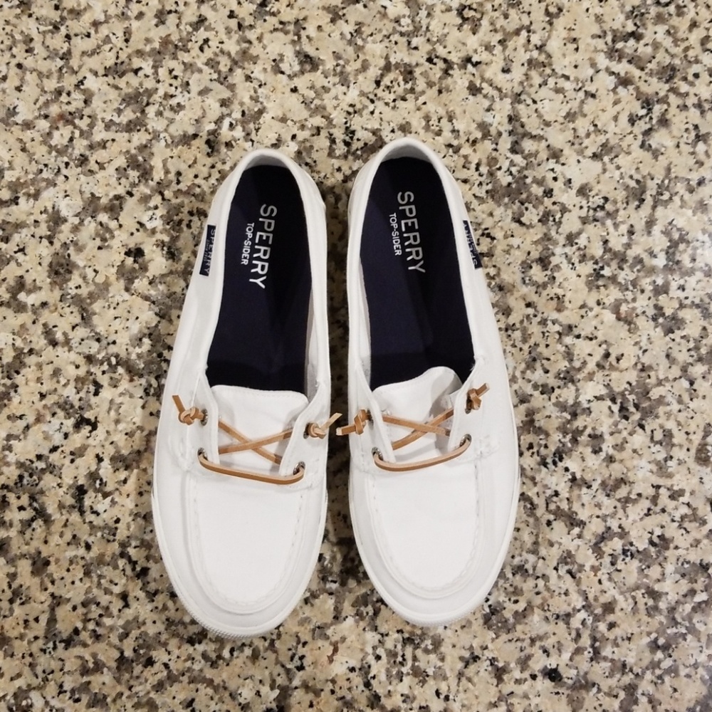 NWT white canvas shoes